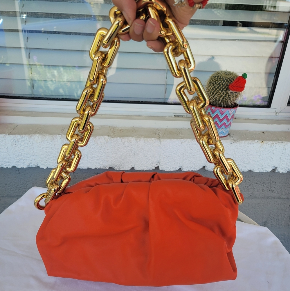 Bottega Veneta pouch bag - Picture 2 of 8